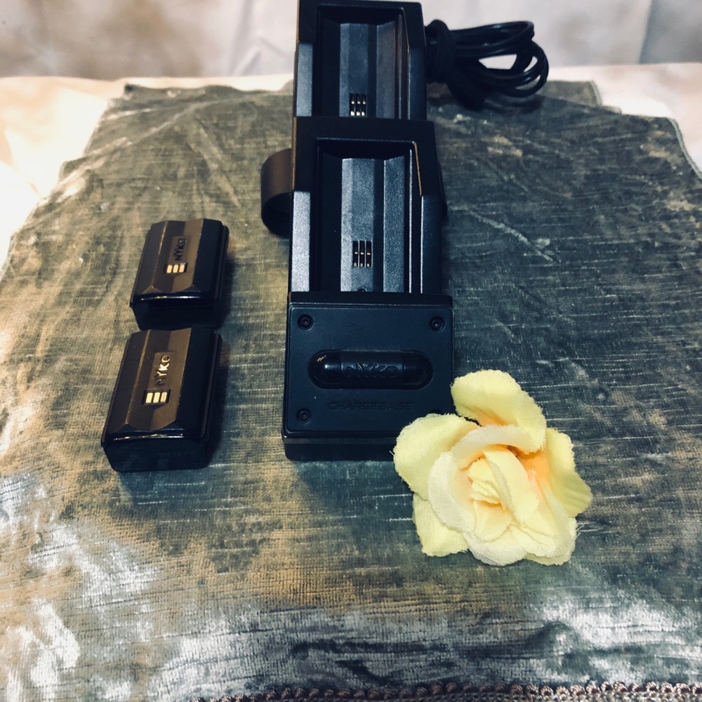 Nyko Charge Base